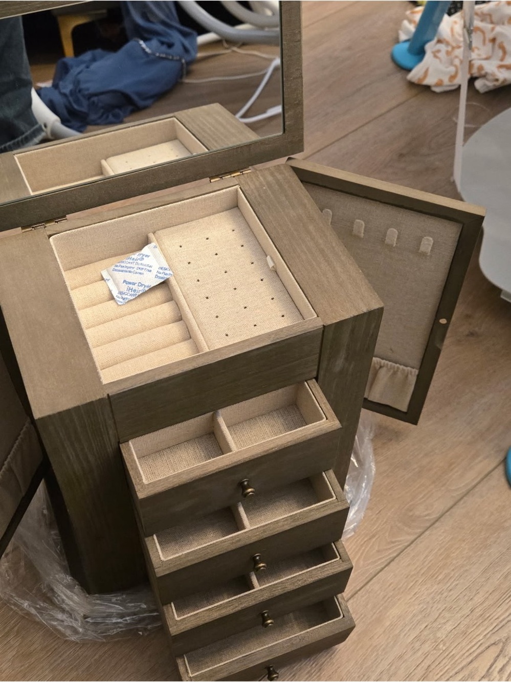 Classic Beige Jewelry Organizer Box with Mirror